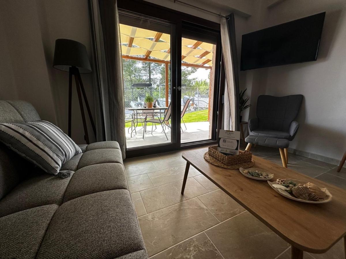 Limoncello Villas Вурвуру Екстериор снимка