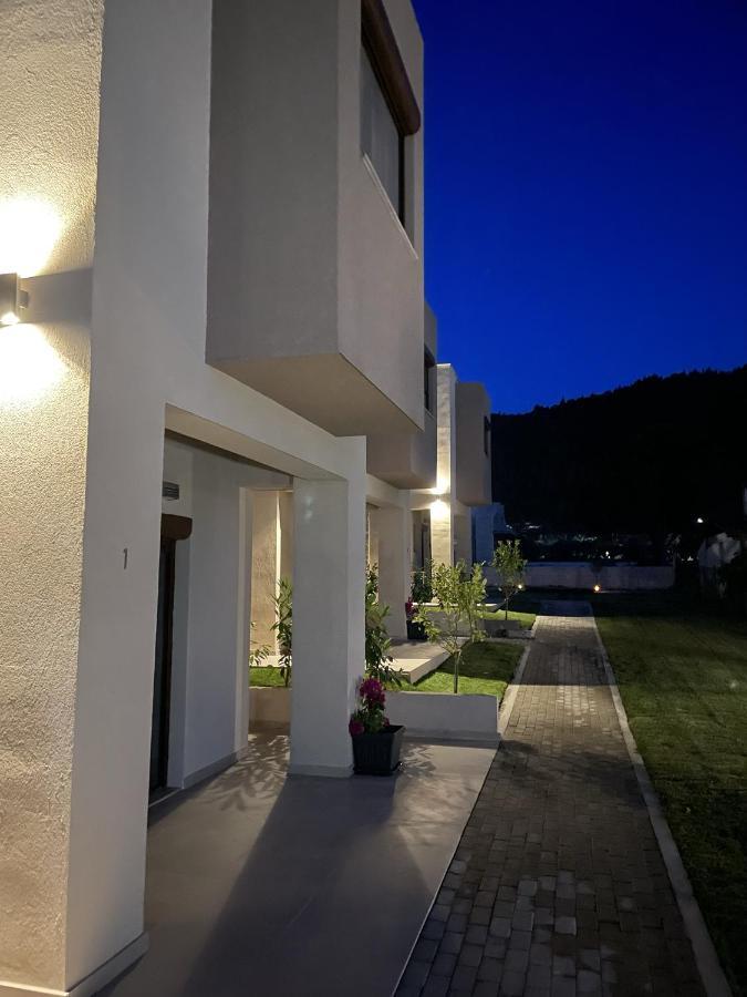 Limoncello Villas Вурвуру Екстериор снимка